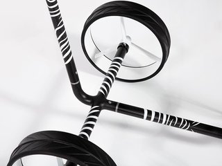 JuCad Carbon Zebra carrito manual, acabado mate blanco/negro en diseño 3K + bolsa de transporte JTT