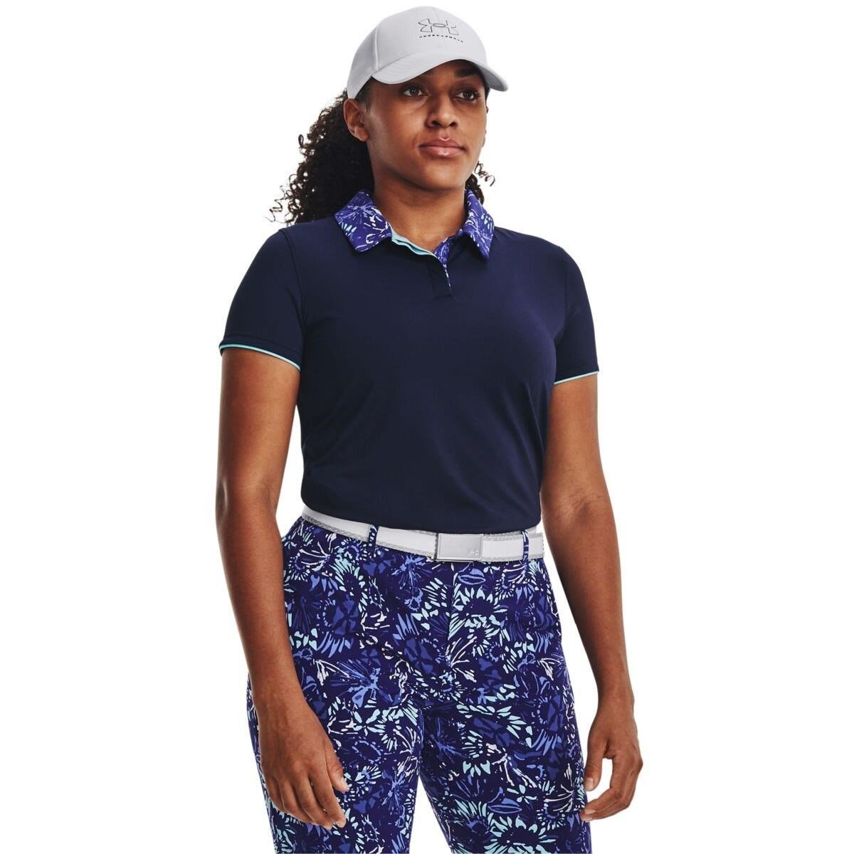 Under Armour Iso-Chill polo de mujer, azul marino