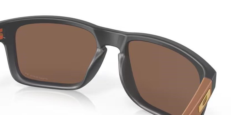 Oakley Holbrook Steel Colection Matte Carbon Prizm 24K Polarized gafas de sol