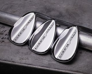 Cobra SNAKEBITE Silver Versatile wedge de hombre, acero