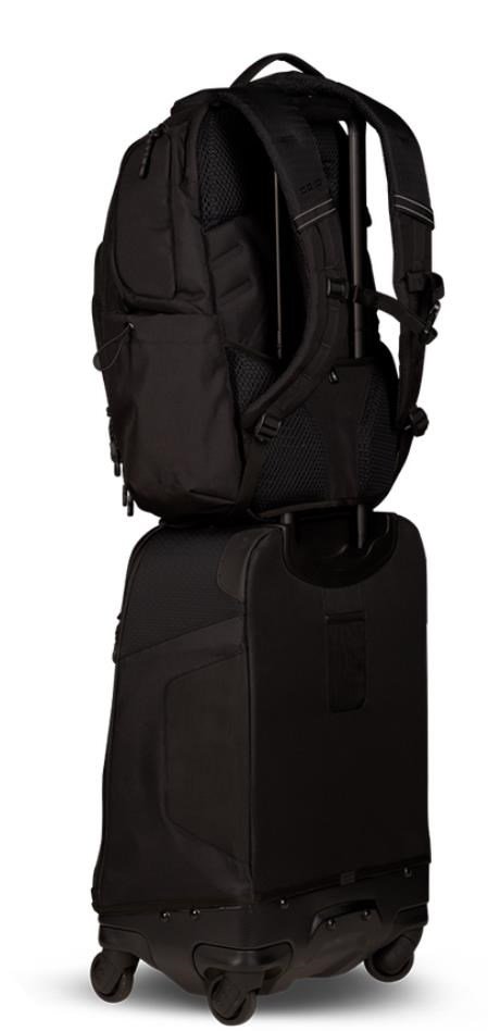 Ogio Renegade 22" 4-Wheel Travel Bag 33L bolsa de golf, negro