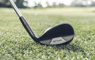 Callaway Opus Black Shadow wedge, acero