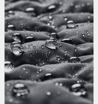 Under Armour Drive Pro Insulated chaleco de hombre, negro/plata metálico