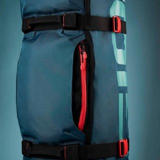 Ogio Alpha Mid travel bag, negro
