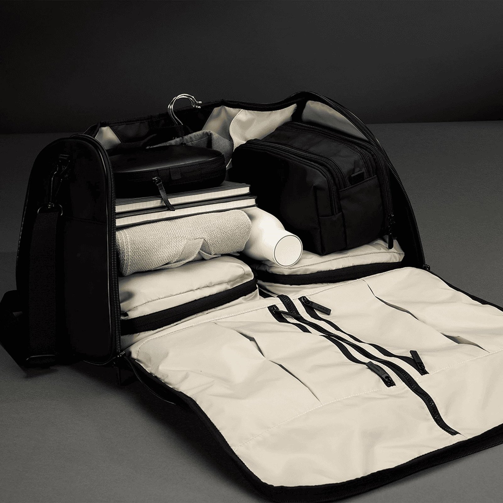 Ogio Pace Pro Suiter 53L Duffel, negro