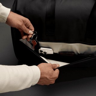 Ogio Pace Pro Suiter 53L Duffel, negro