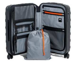 Ogio Renegade Vault Carry-On 35-40L bolsa de golf, negro