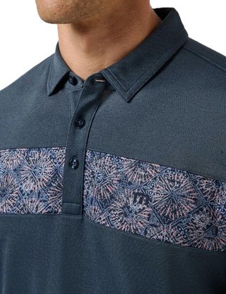 Travis Mathew Good Good Acropolis polo de hombre, mood indigo/vintage indigo