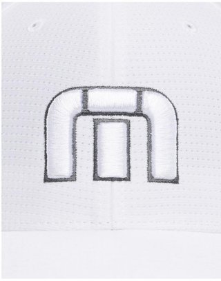 Travis Mathew B-Bahamas Fitted gorra para hombre, blanca
