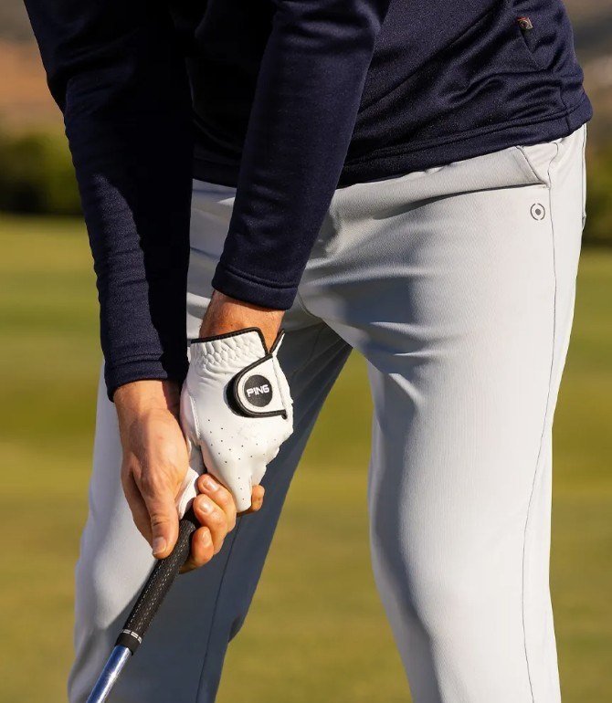 PING Tour Tapered Fit pantalones de hombre, pearl grey
