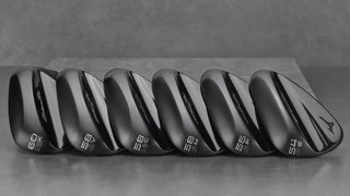 Mizuno Pro T-1 Black Ion wedge, acero
