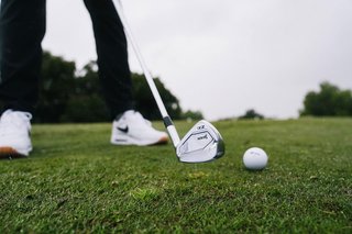 Srixon ZXi5 hierros de hombre, grafito