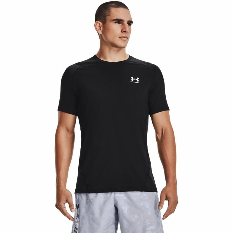 Under Armour HeatGear Fitted S camiseta de hombre, negra
