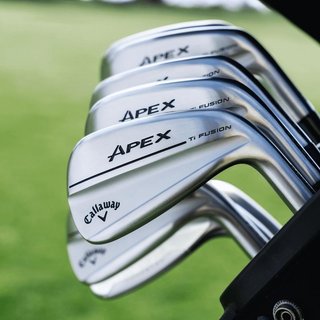 Callaway Apex Ti Fusion Plated hierros de hombre, grafito