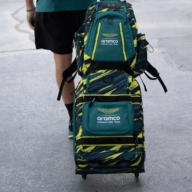 Ogio Alpha Layover Aston Martin F1 Team 40-44L bolsa de golf, verde