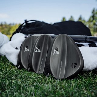 TaylorMade MG5 Charcoal wedge, acero