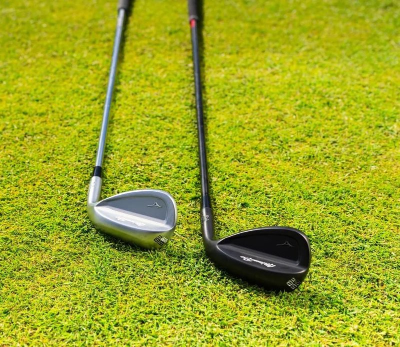Mizuno Pro T-3 Black wedge, acero