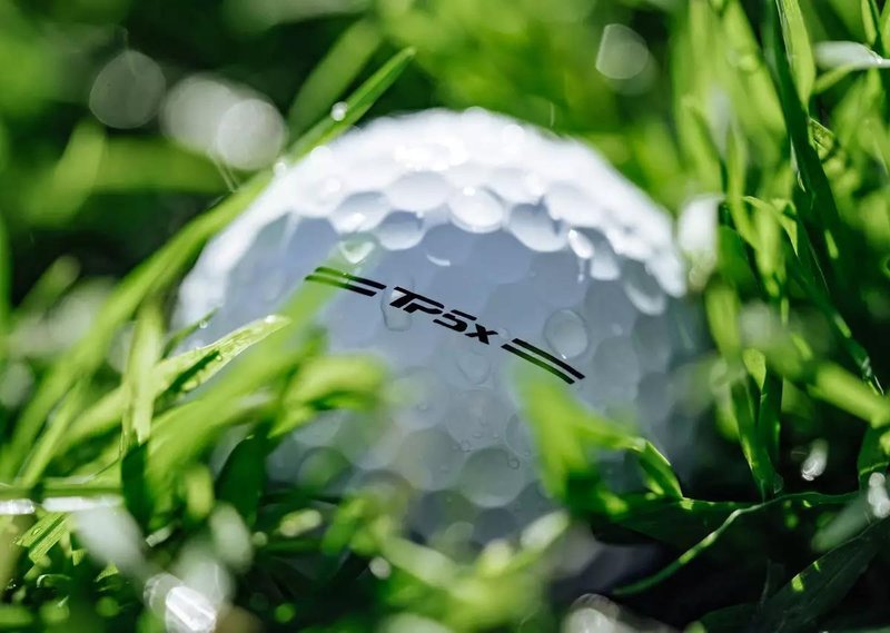 TaylorMade TP5x pelotas de golf 2026