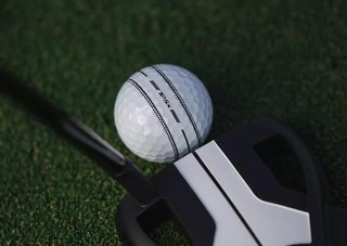 TaylorMade TP5x Stripe pelotas de golf
