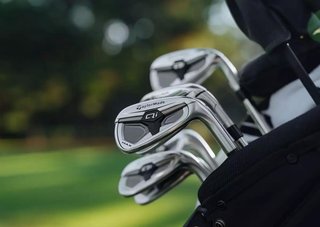 TaylorMade Qi Max hierros de hombre, acero