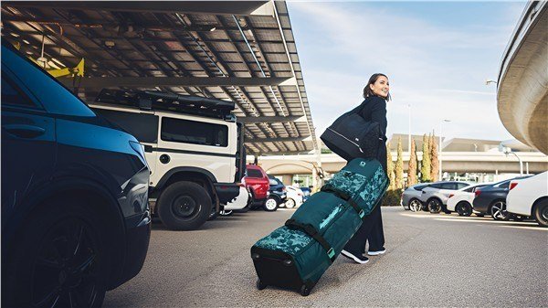 Ogio Alpha Slim bolsa de viaje, negra