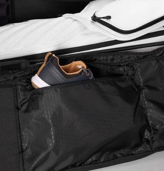 Ogio Pace travel bag, negro
