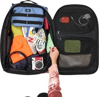 Ogio Layover travel bag, grafito