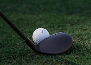 TaylorMade Qi4D Max híbrido para hombre