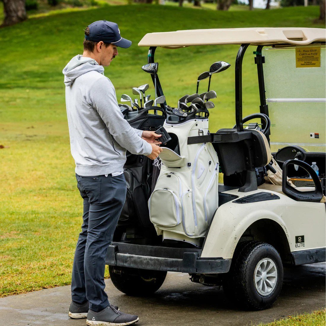 Sunday Golf Big Rig S-Class cart bag, blanco