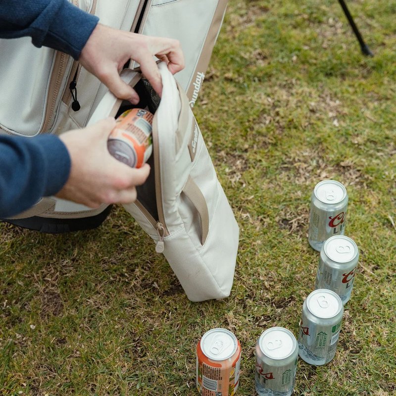 Sunday Golf Big Frosty Can Cooler Tostado Almendra