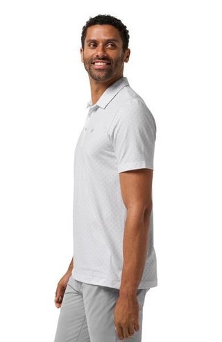 Travis Mathew Featherweight Salt Breeze polo de hombre, blanco