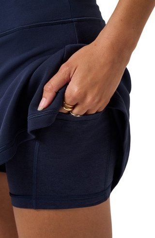 Travis Mathew Skyloft Soft falda-pantalón de mujer, navy blazer