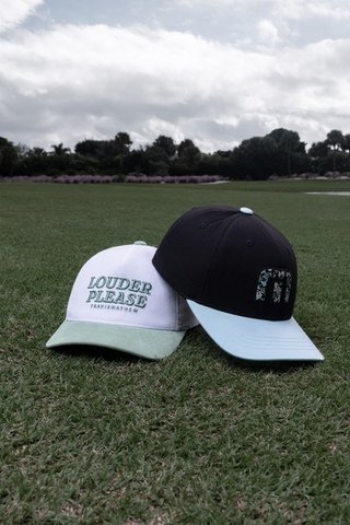 Travis Mathew Louder Please gorra de hombre, blanca