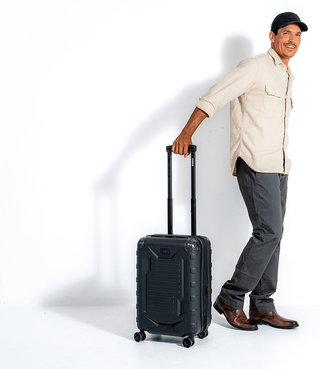 Ogio Renegade Vault carry-on bag, blanco