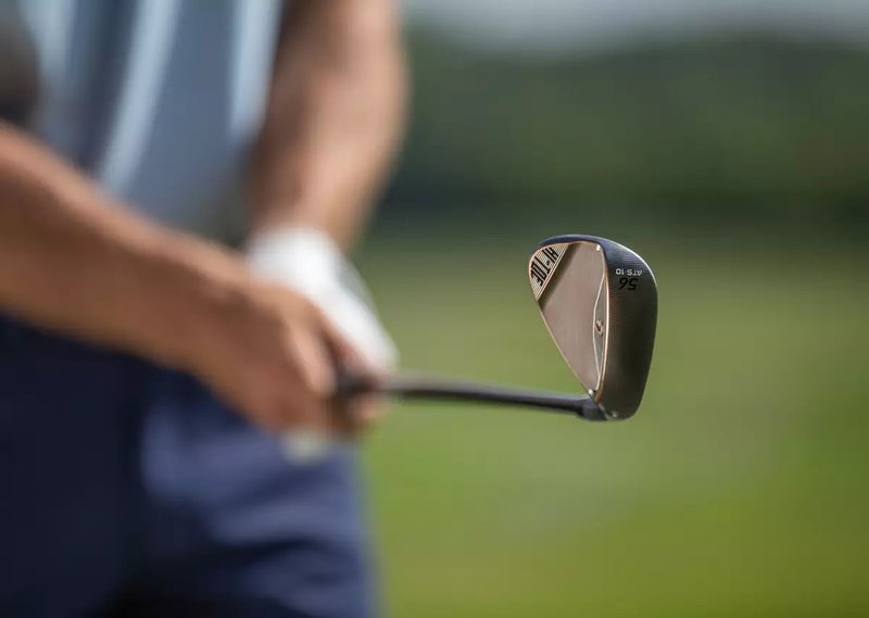 TaylorMade Hi-Toe 5 Aged Copper wedge de hombre, acero