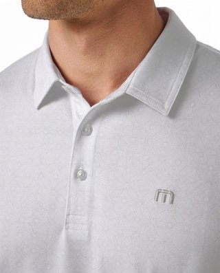 Travis Mathew Featherweight Trophy Ready polo de hombre, blanco
