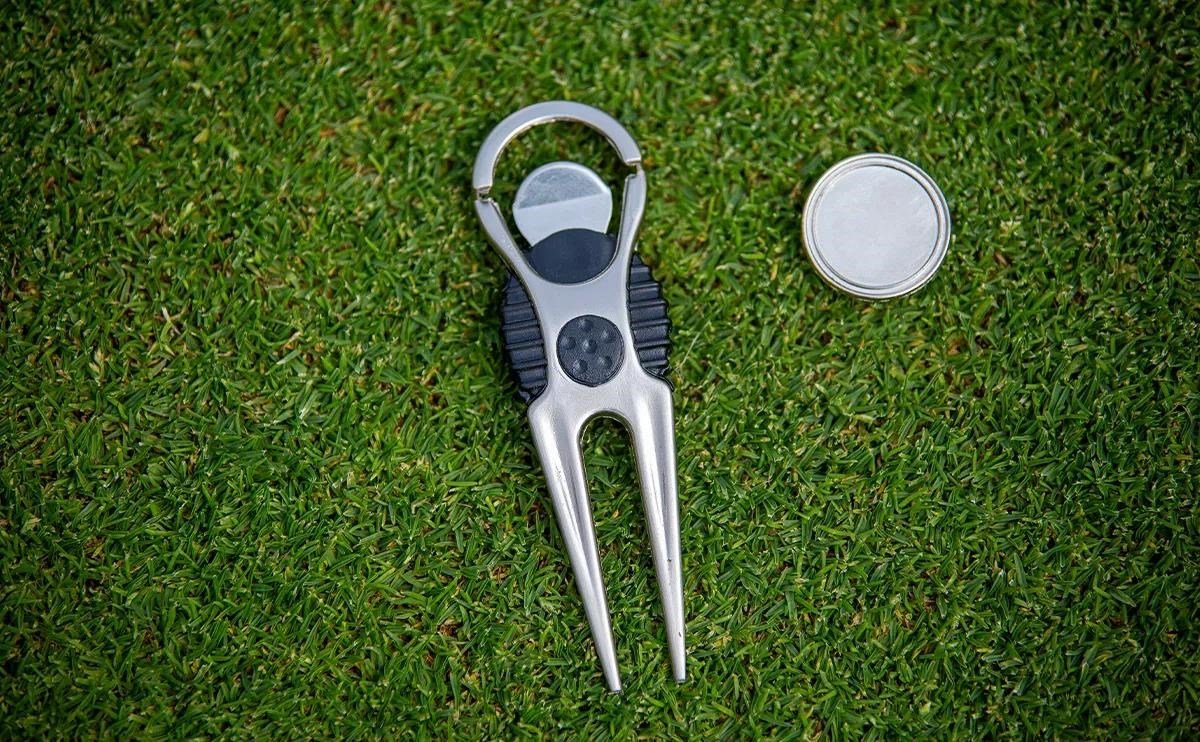 Longridge Vector Pitchfork Marcador de Divot