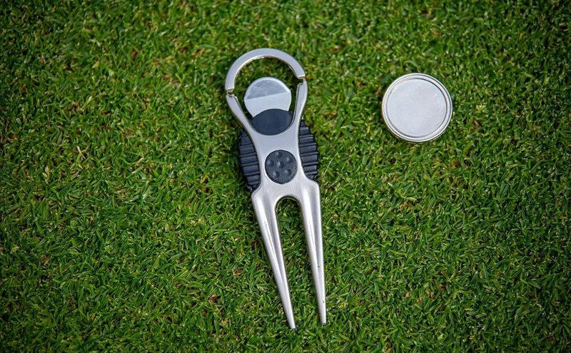 Longridge Vector Pitchfork Marcador de Divot