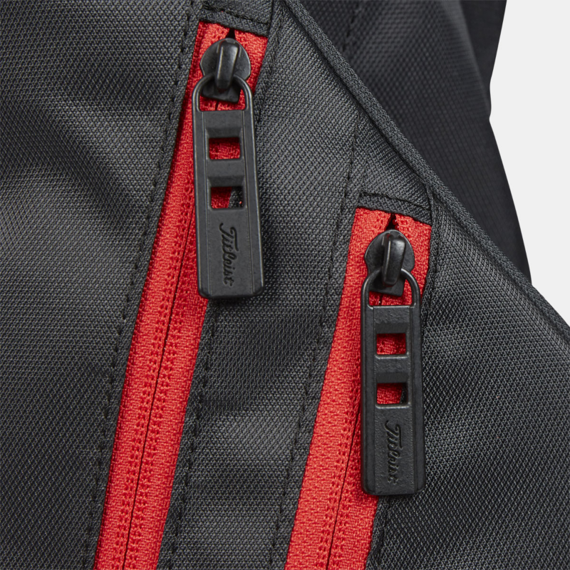 Cremalleras YKK de alta calidad en la bolsa Titleist Premium