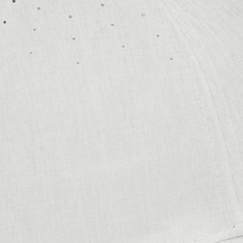 Detalle del material Performance Stretch Breezer