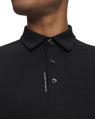 Detalle del cuello y la tapeta del polo UA ArmourDry mostrando las varillas estructuradas del cuello y la tapeta unida
