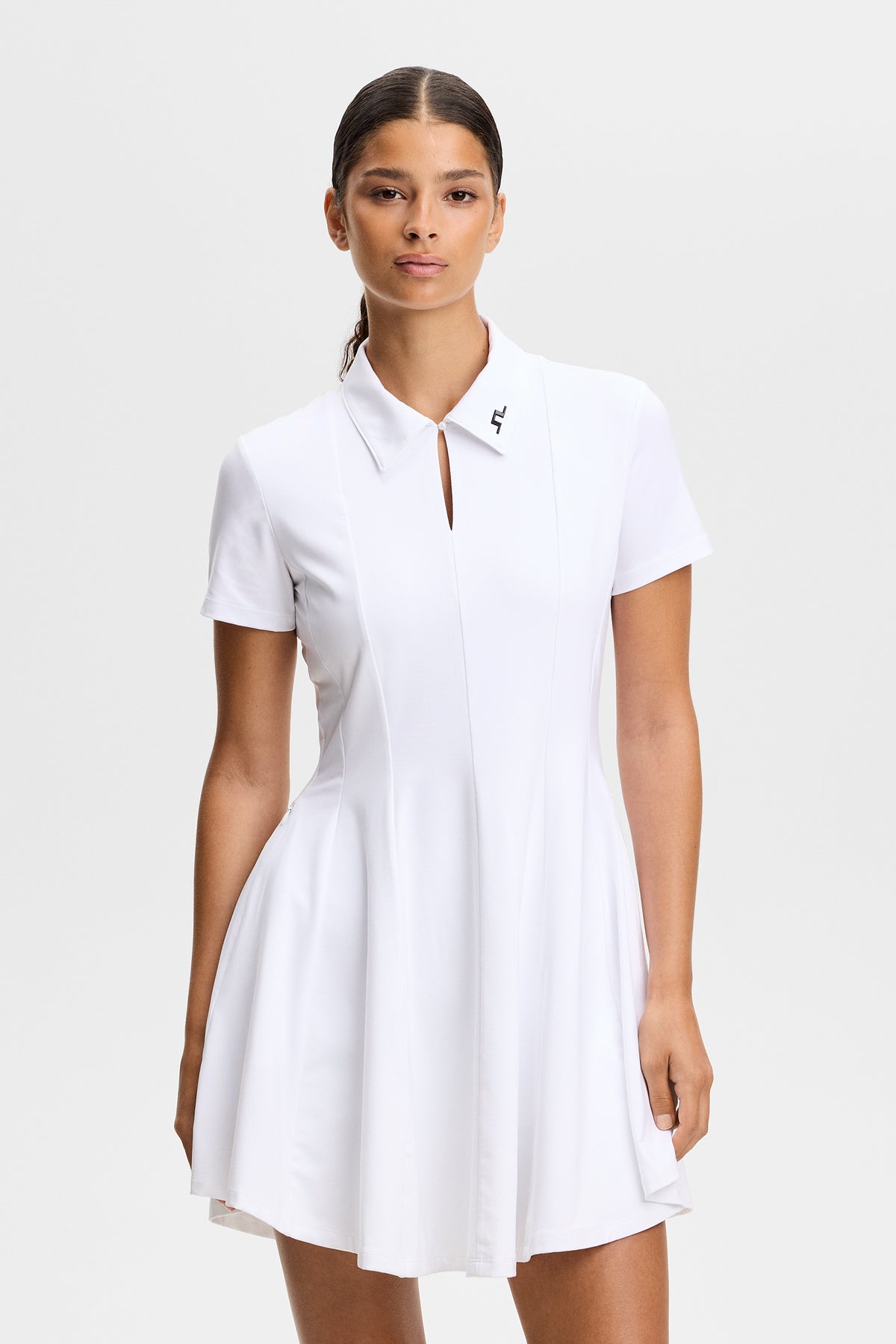 J.Lindeberg Kura Dress white – front view on course