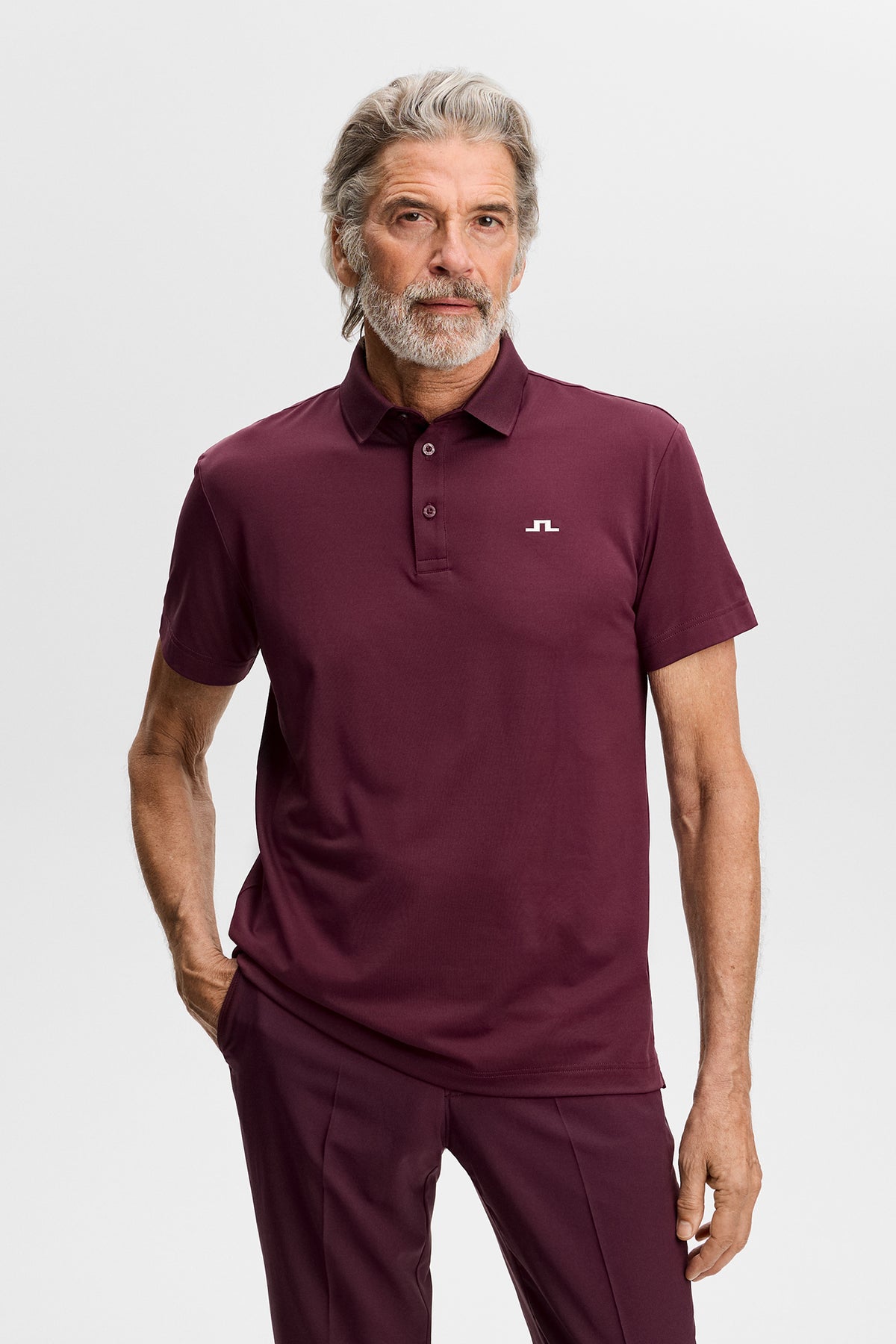 Polo J.Lindeberg Bridge Winetasting – vista frontal estilo de vida