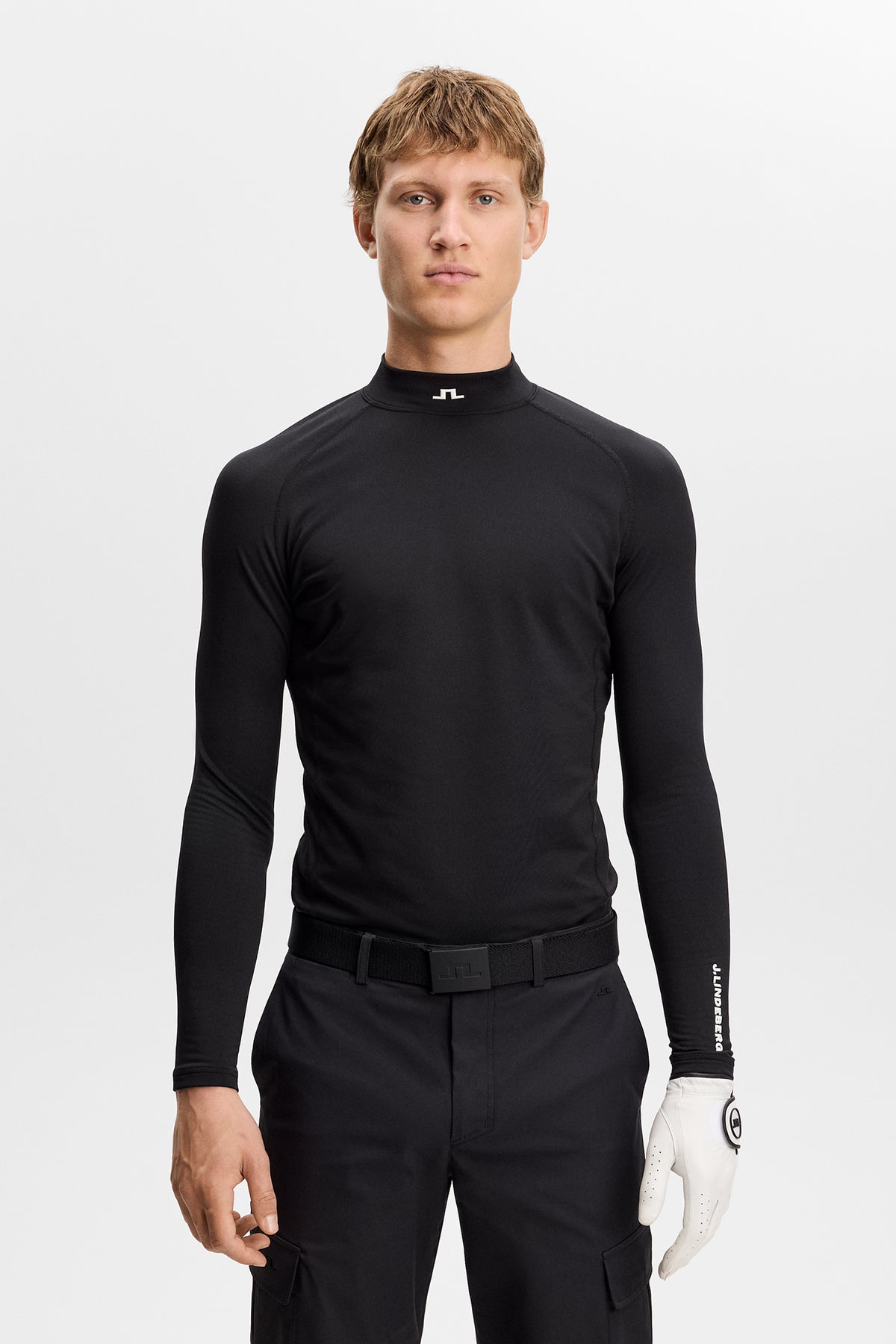 J.Lindeberg Ello Brushed Top Black – detalle del tejido de jersey con textura cepillada