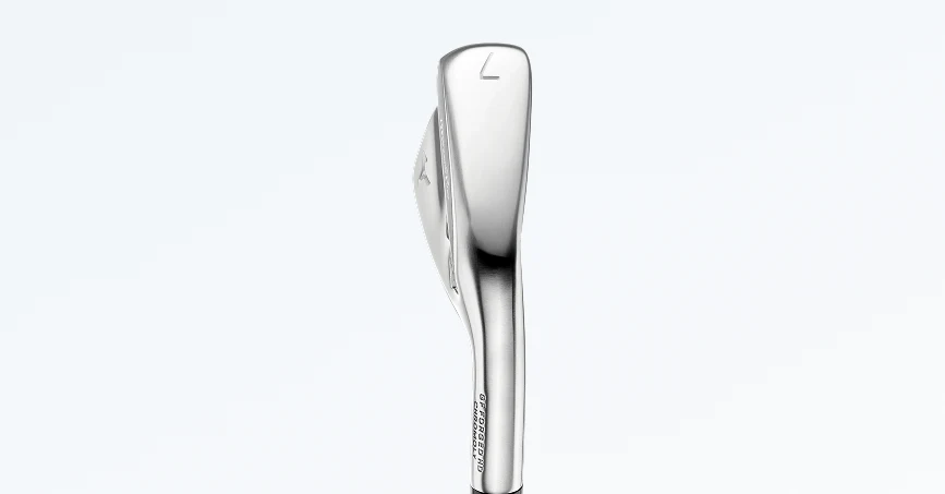 Geometría de suela refinada Mizuno Pro M-15 con bounce añadido